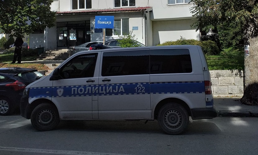 Policija u Gacku