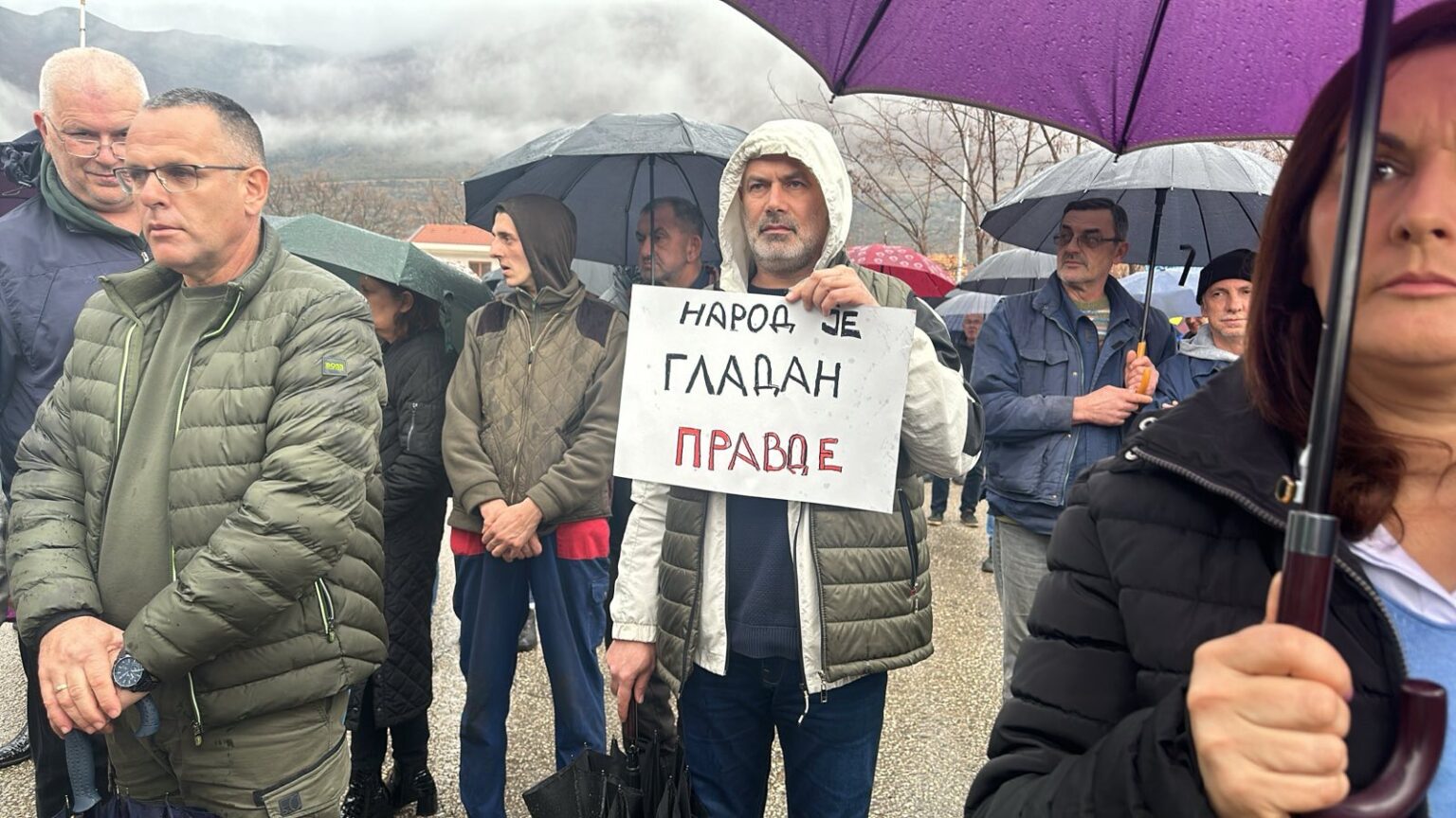 protest radnika Rodoljuba Draškovića