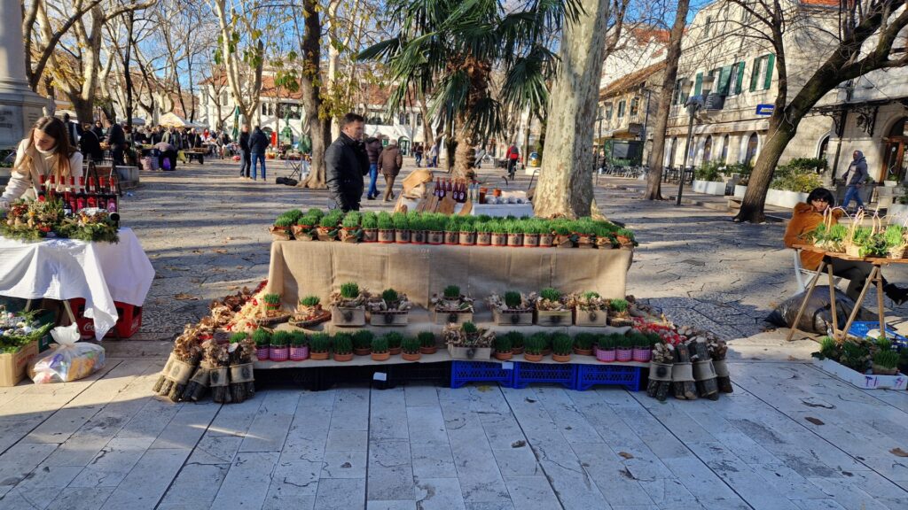 Božićna ponuda na trebinjskoj pijaci
