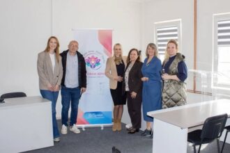 Članovi udruženja "Riječ" iz Gacka u kampanji "Budi korak ispred"