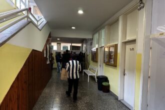 Svega petnaestak minuta nakon otvaranja glasačkih mjesta u Gorici, zatekli smo red glasača