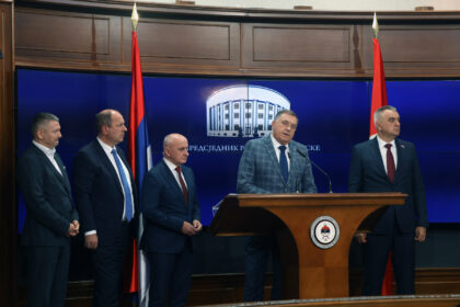 Luka Petrović, Petar Đokić, Milorad Dodik i Savo Minić
